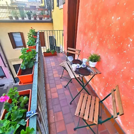 Appartamento Live - Centro Storico Con Terrazzo Peschiera del Garda