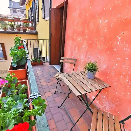 Appartamento Live - Centro Storico Con Terrazzo Peschiera del Garda